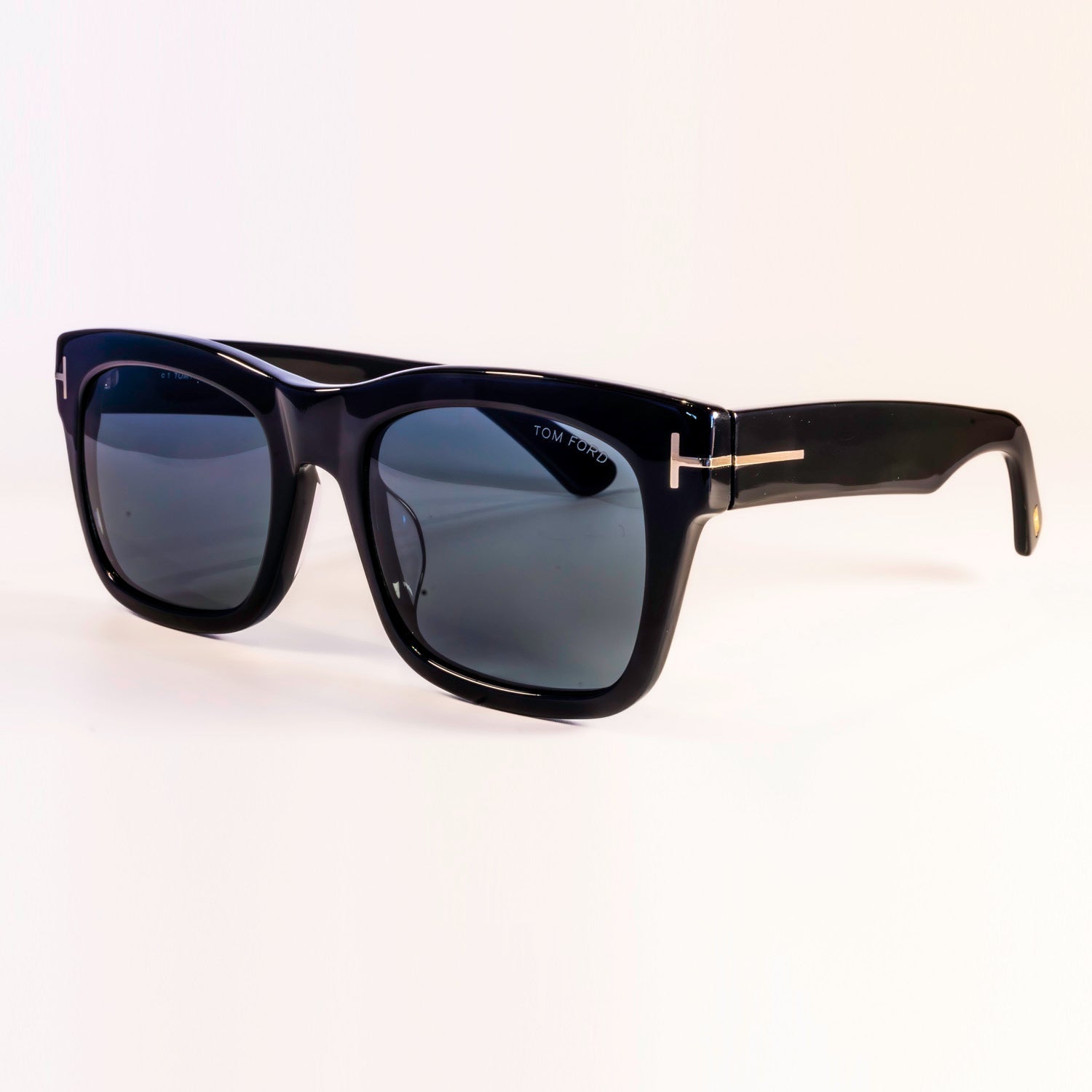 Men’s Eyewear Collection - Éclat des Regards