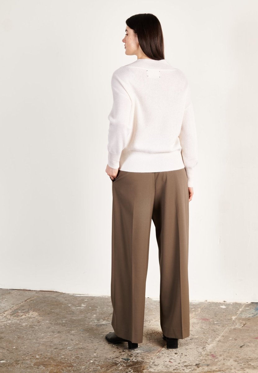 Pull col V femme en cachemire 4 fils blanc écru - HANA 12  | France